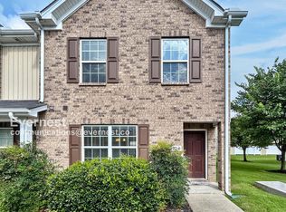 2104 Debonair Ln, Murfreesboro, TN 37128