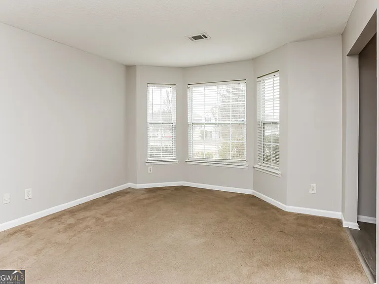 504 Rosalind Ter — Photo 11