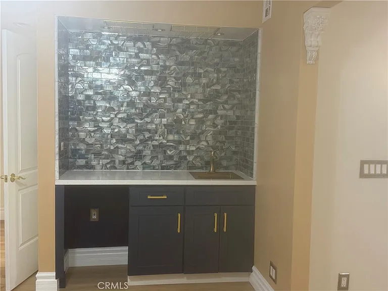 5727 Etiwanda Ave #3 — Photo 37