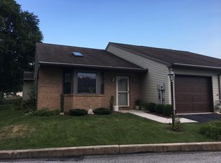 207 Adams Ct, Hanover, PA 17331