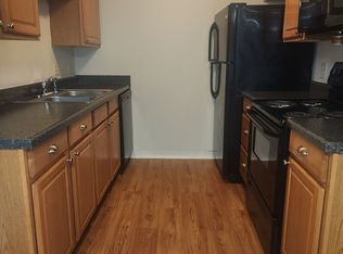 910 Old Manor Rd, Columbia, SC 29210