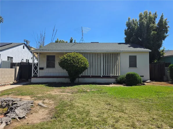 7446 Dempsey Ave, Van Nuys, CA 91406