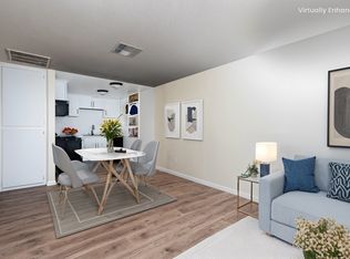 526 Greystone Ln APT 4, Hemet, CA 92543