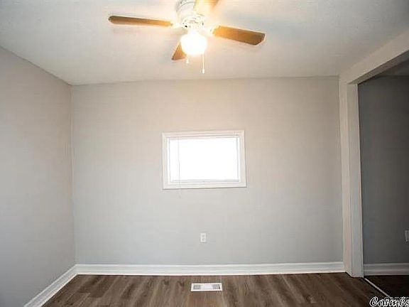 4th image of 15 Eaton Dr
