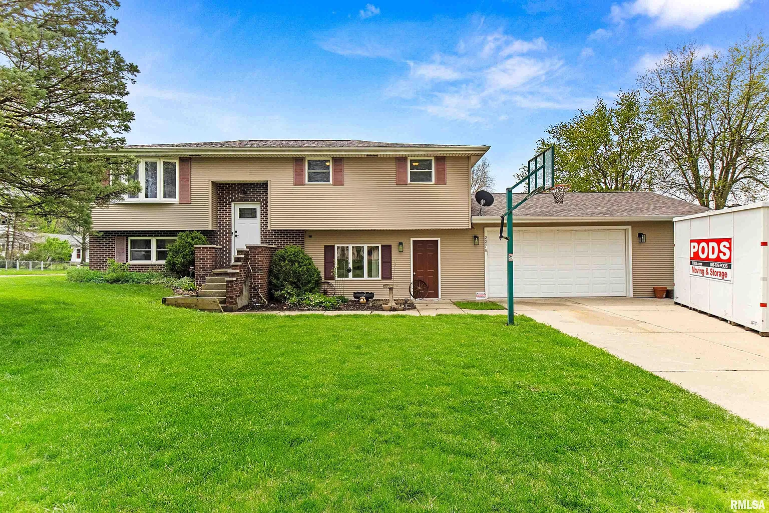 2276 Robin Rd photo 1