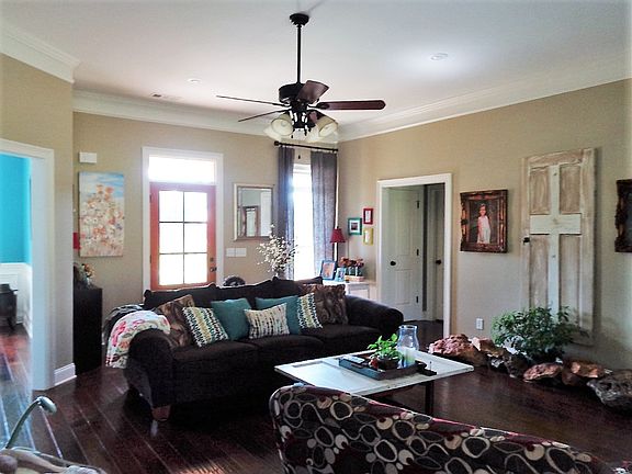 2nd image of 1021 County Road 383