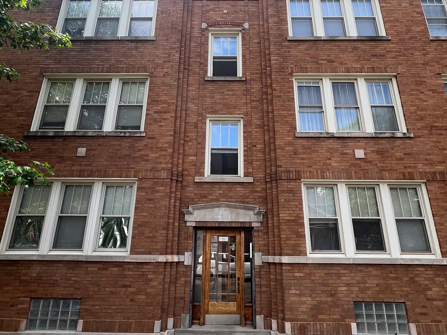 1 bed, $1,000 — Photo 2