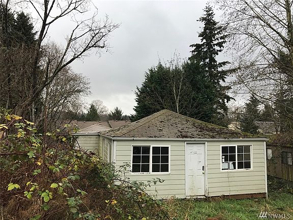 2nd image of 11630 91st Ln NE