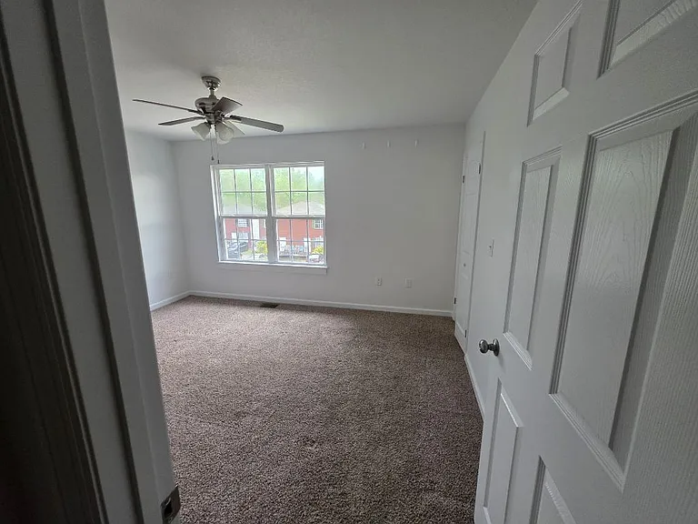 3143 Willow Springs Dr NE — Photo 8