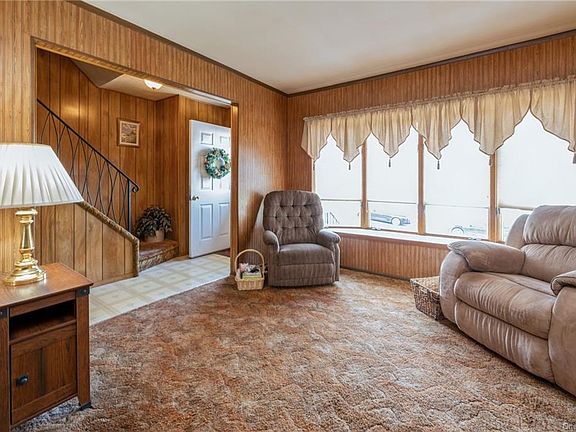 2nd image of 480 Bellevue Ave