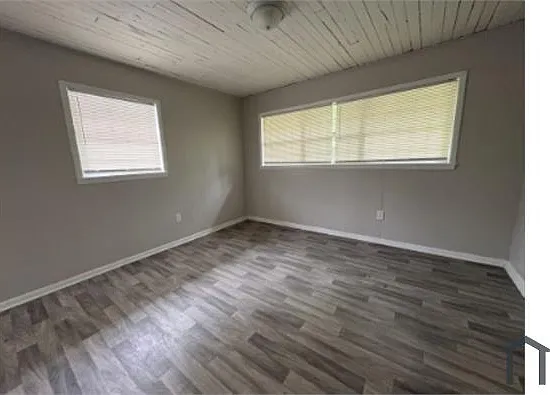 6112 Blocton Ave — Photo 6