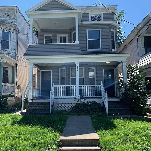 206 Ontario St Photo 1