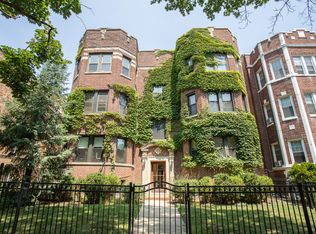 2048 W Fargo Ave #3W, Chicago, IL 60645