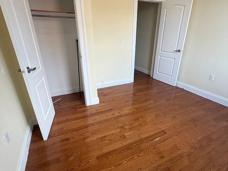 214 64th St #7 — Photo 6