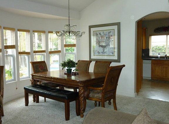 4th image of 165 Sierra Ct