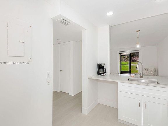 3rd image of 10434 Sunrise Lakes Blvd APT 109