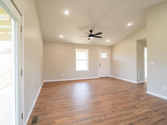 3rd image of 272 Terrapin Ridge Rd