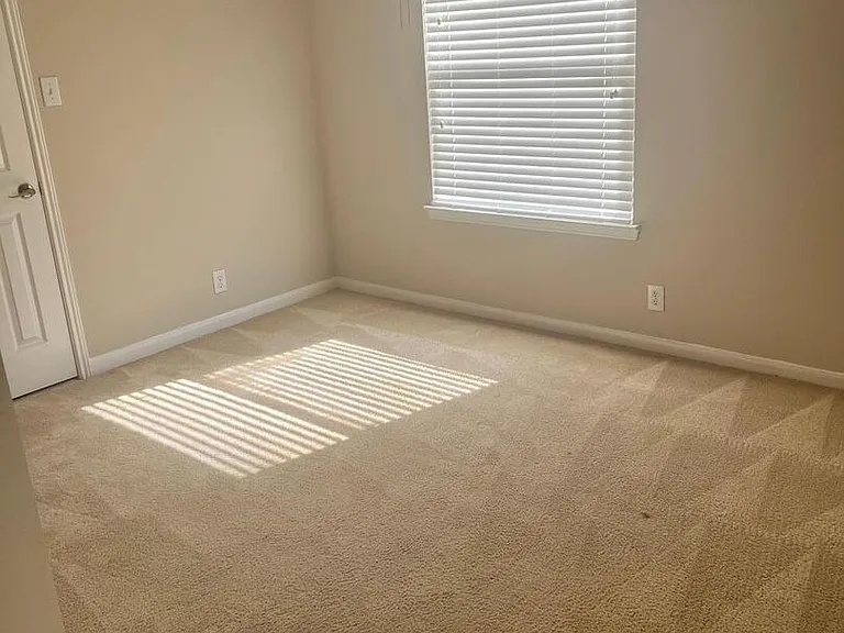 6035 Hart Fld — Photo 22
