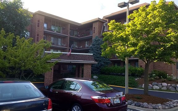 2nd image of 51 Old Oak Dr APT 313