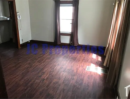 1252 Catalpa Dr — Photo 11