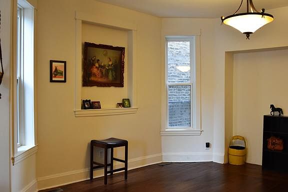 3rd image of 2060 N California Ave Floor 2