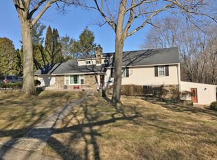 2609 Arbor Rd, Broomall, PA 19008