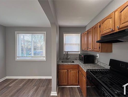 1st image of 4101 Woodridge Rd