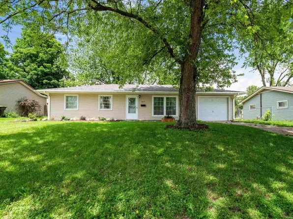 127 S Park Ln, Butler, IN 46721