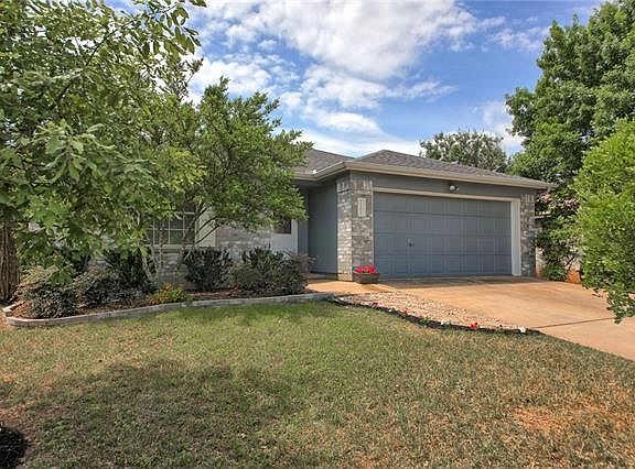 3rd image of 2202 Clayton Way