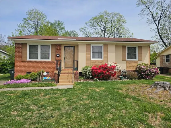 711 Abington Dr, Greensboro, NC 27401