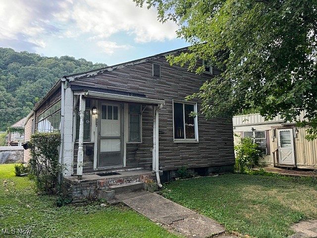 1st image of 337 Broadway Ave