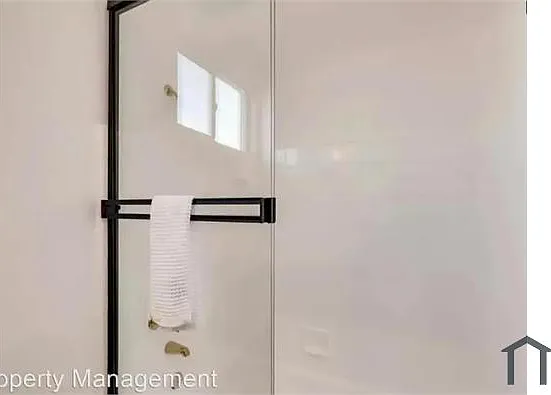 3824 Overland Ave #3 — Photo 9