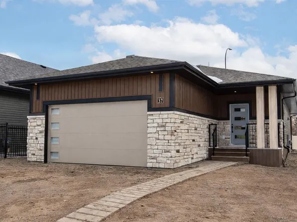 37 N Terra Close, Red Deer, AB T4P 0T7