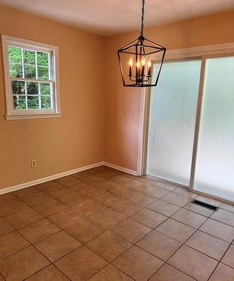 3970 Terrace Dr — Photo 16