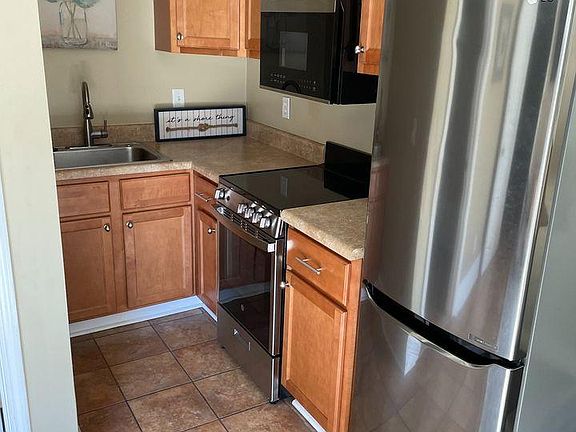 3rd image of 4906 Chaney St #D