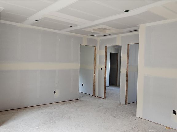 4th image of 10924 43rd Avenue SE #81