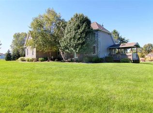 556 N 212 W, Valparaiso, IN 46385