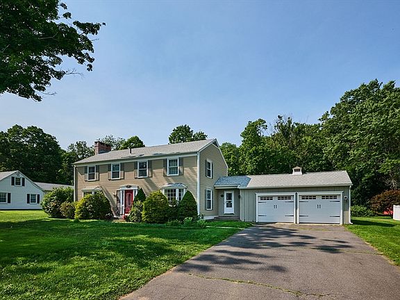 2nd image of 35 Meadow Ln