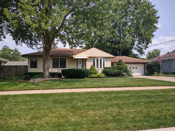 5066 Blaine Ave SE, Kentwood, MI 49508