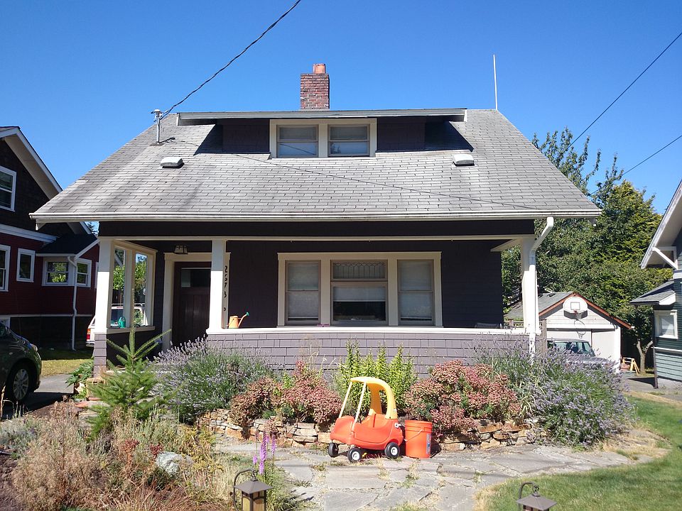 2nd image of 2673 38th Ave SW
