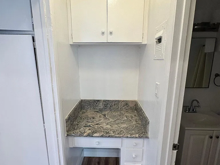 1000 Hancock Ave #5A — Photo 6