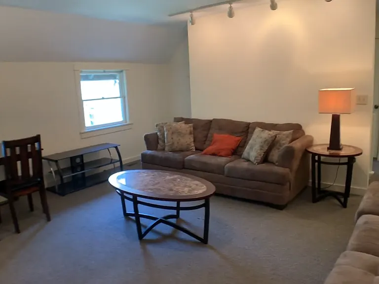 209 Williams St #2 — Photo 3