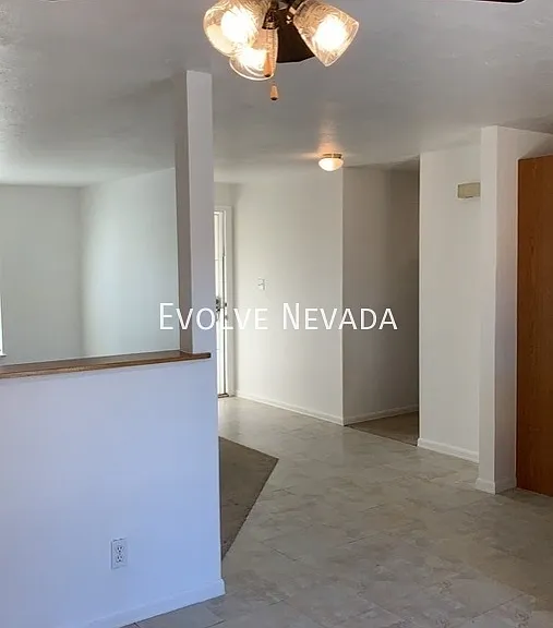 3367 Jarbidge Way — Photo 6