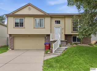 5927 S 186th Ave, Omaha, NE 68135