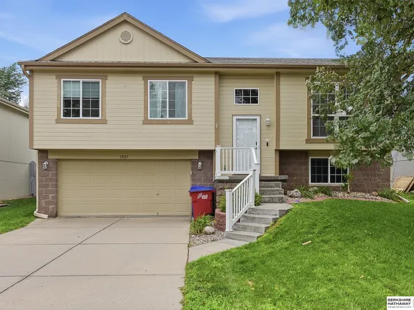 5927 S 186th Ave, Omaha, NE 68135