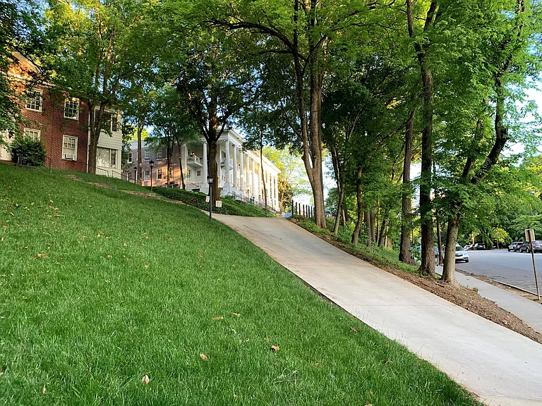 149 Peachtree Cir NE #35 — Photo 8