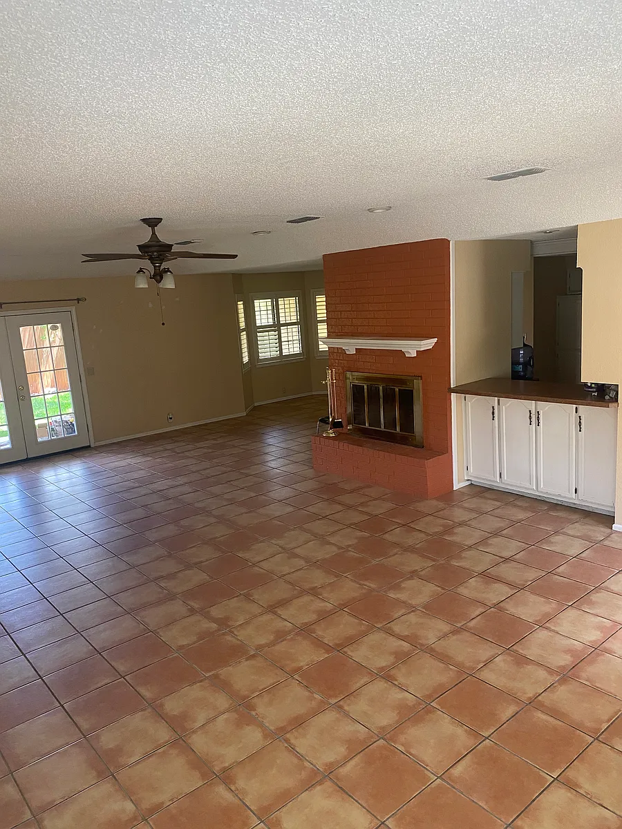 Building Photo - 4908 Hanover Dr