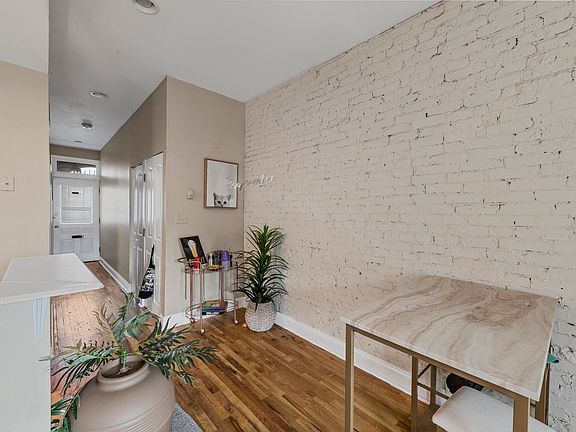 2nd image of 916 Lafayette Ave #1