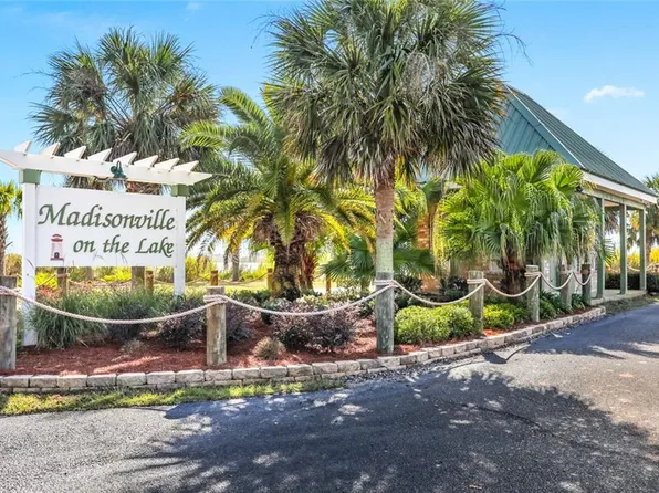 434 S Chenier Dr, Madisonville, LA 70447