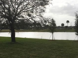 7257 E Village Sq, Vero Beach, FL 32966